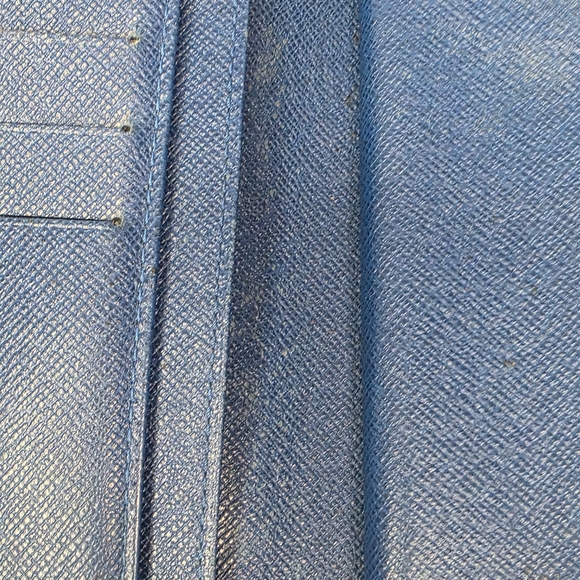 Louis Vuitton Epi Kisslock Wallet - Picture 6 of 9